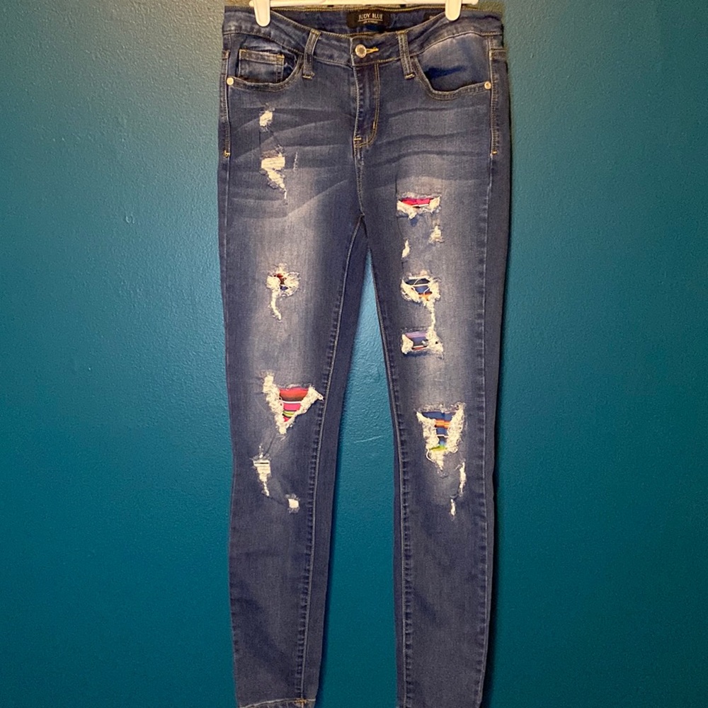 EUC Judy Blue rainbow patch Skinny sz 7/28
